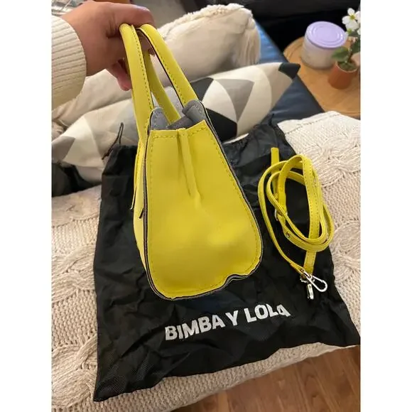 Bimba Y Lola Small Crossbody Bag in Yellow with a Black trim✨ - Picture 5 of 10